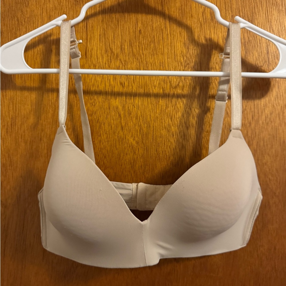 Seamless Nude Bra
